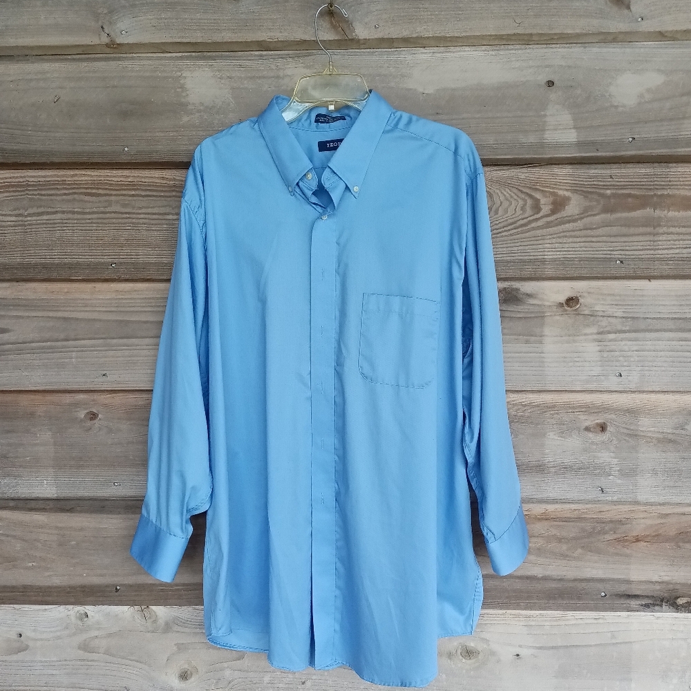 IZOD Wrinkle Free Twill Button Down Top